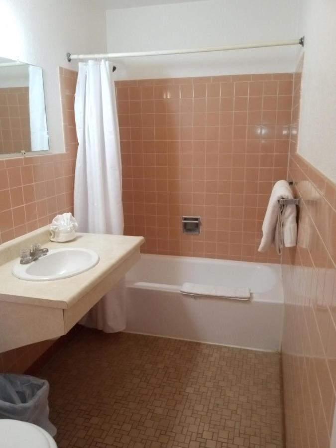 Riverview Motel Mammoth Spring מראה חיצוני תמונה