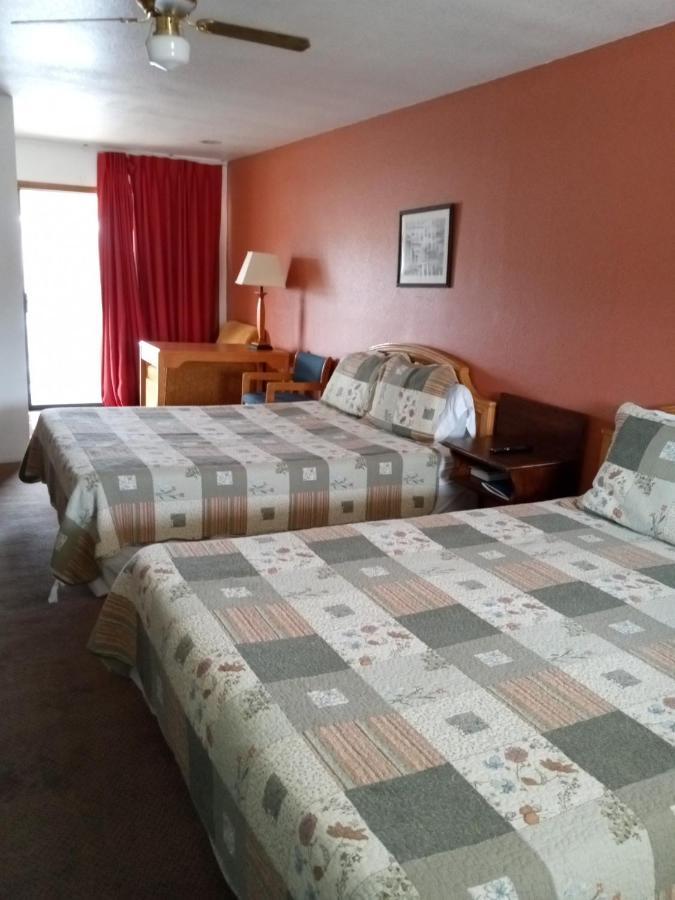 Riverview Motel Mammoth Spring מראה חיצוני תמונה